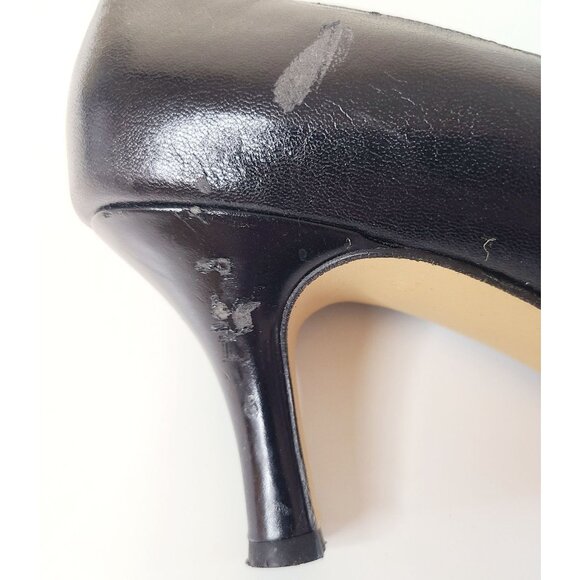 Karen Scott Womens Size 8 Black Leather Heels 2.5" Pumps W/ Scuffs & Wear - Picture 6 of 10